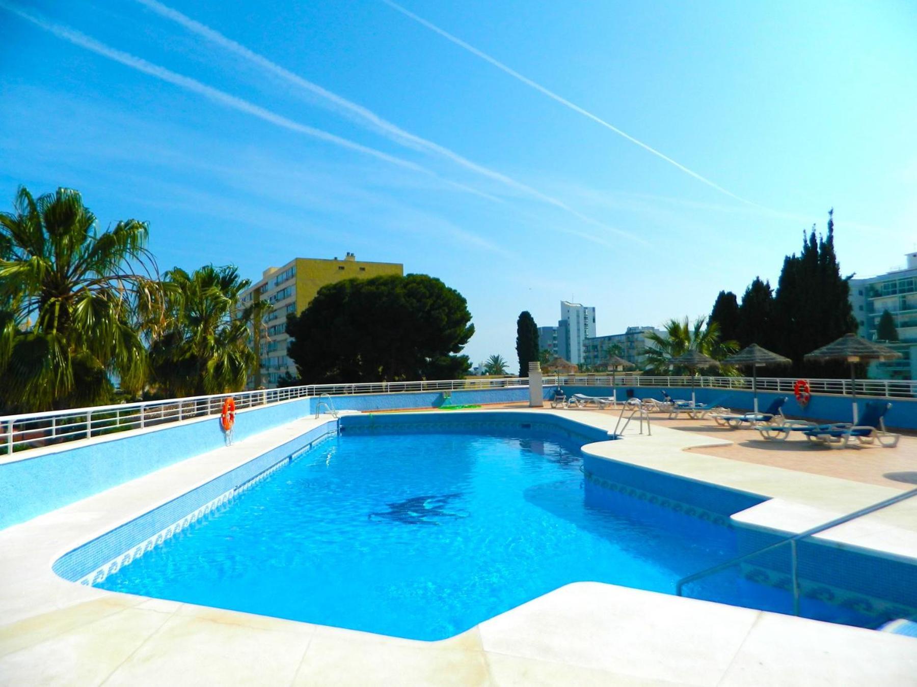 דירות Skysea Benalmadena Puerto Marina מראה חיצוני תמונה