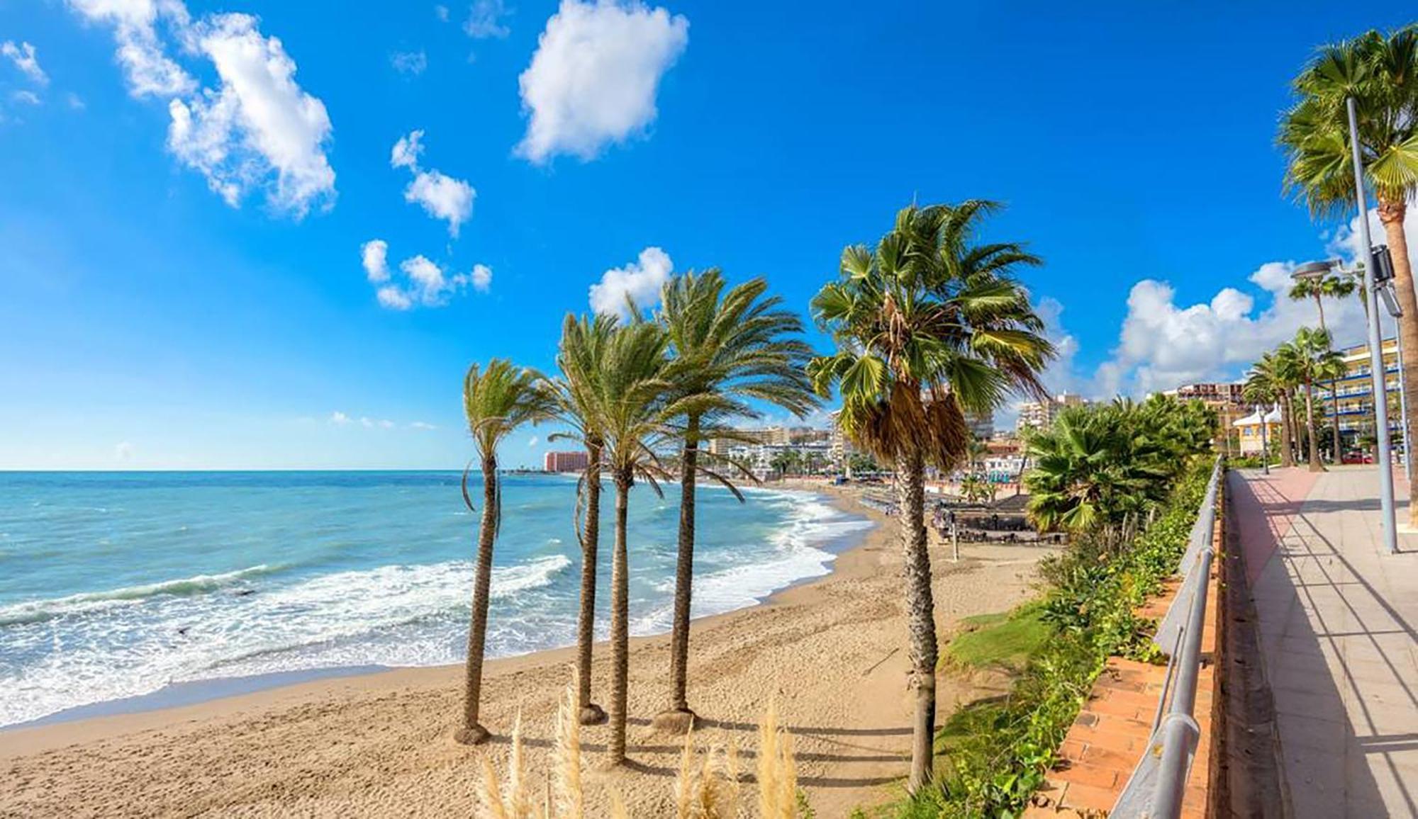 דירות Skysea Benalmadena Puerto Marina מראה חיצוני תמונה