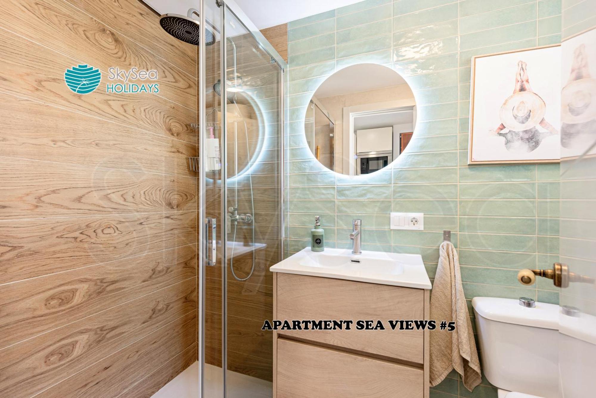 דירות Skysea Benalmadena Puerto Marina מראה חיצוני תמונה