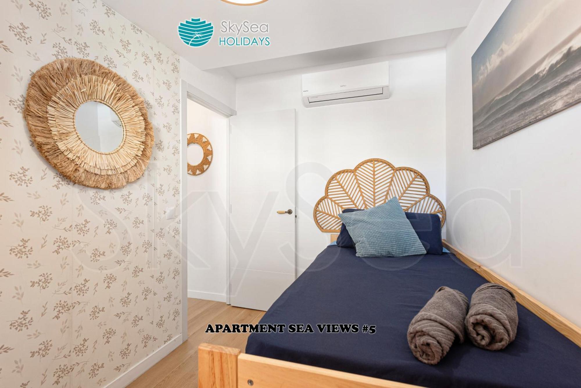 דירות Skysea Benalmadena Puerto Marina מראה חיצוני תמונה