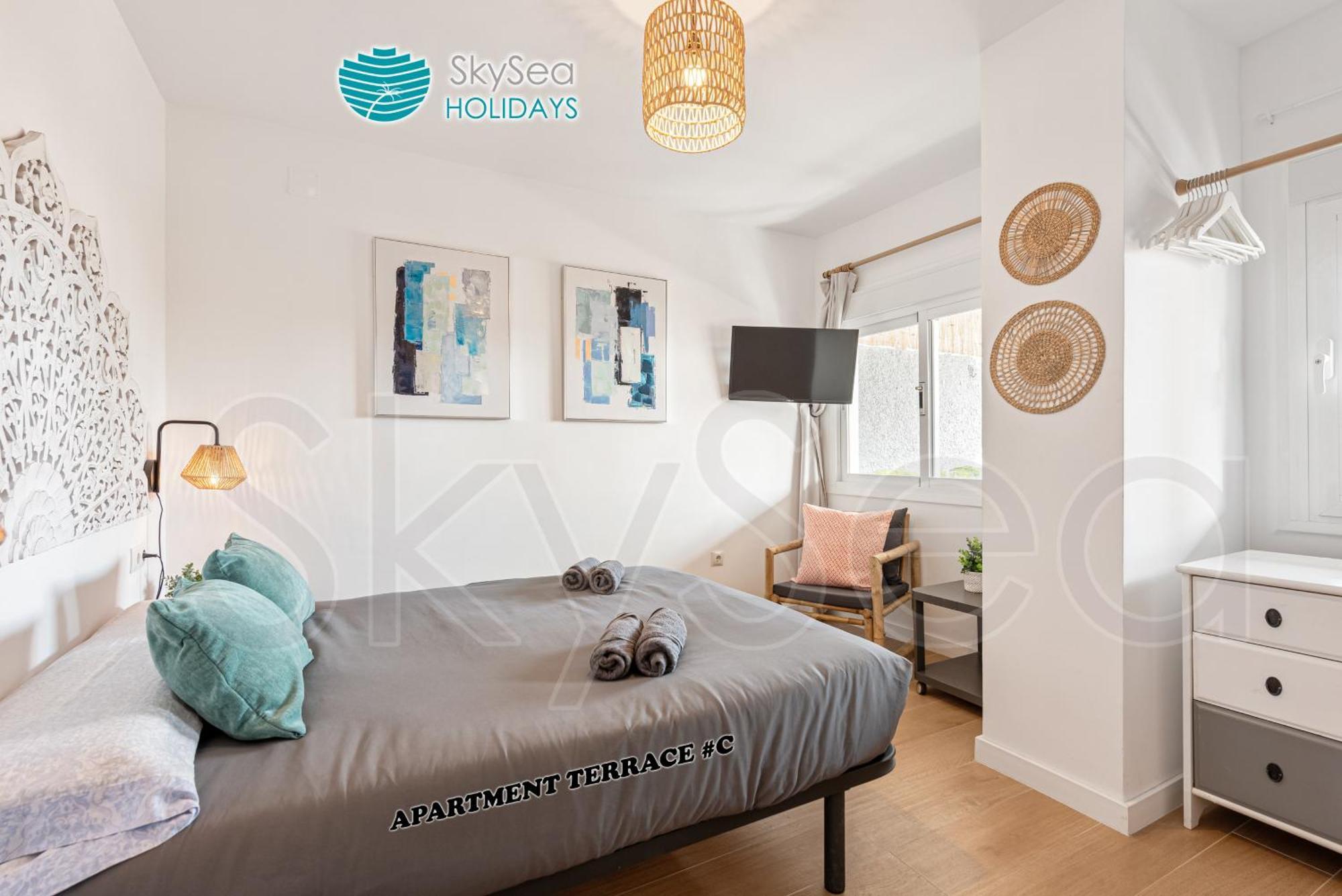 דירות Skysea Benalmadena Puerto Marina מראה חיצוני תמונה