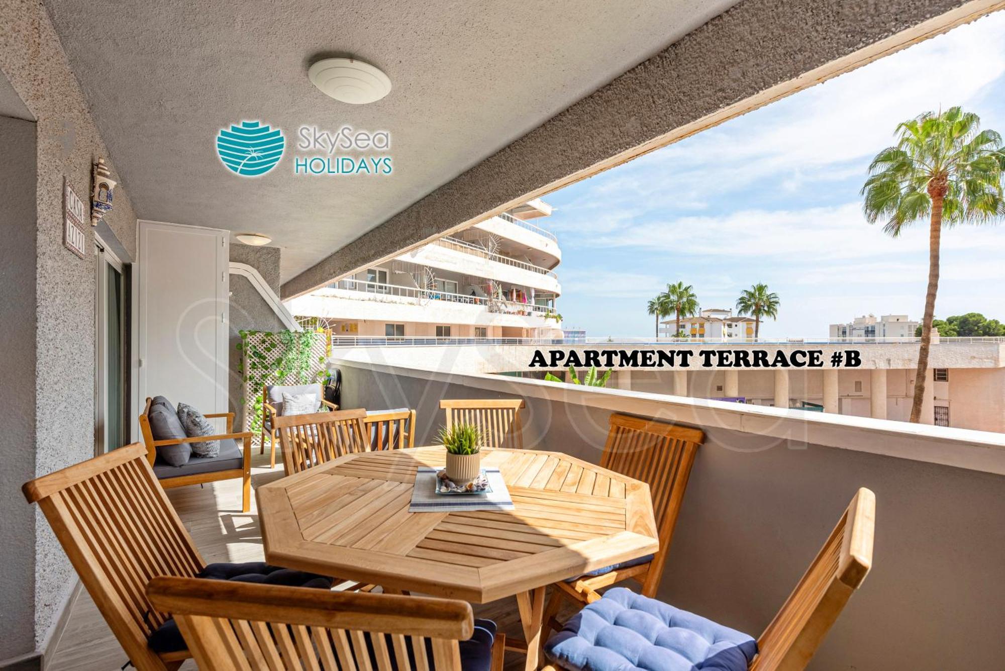 דירות Skysea Benalmadena Puerto Marina מראה חיצוני תמונה