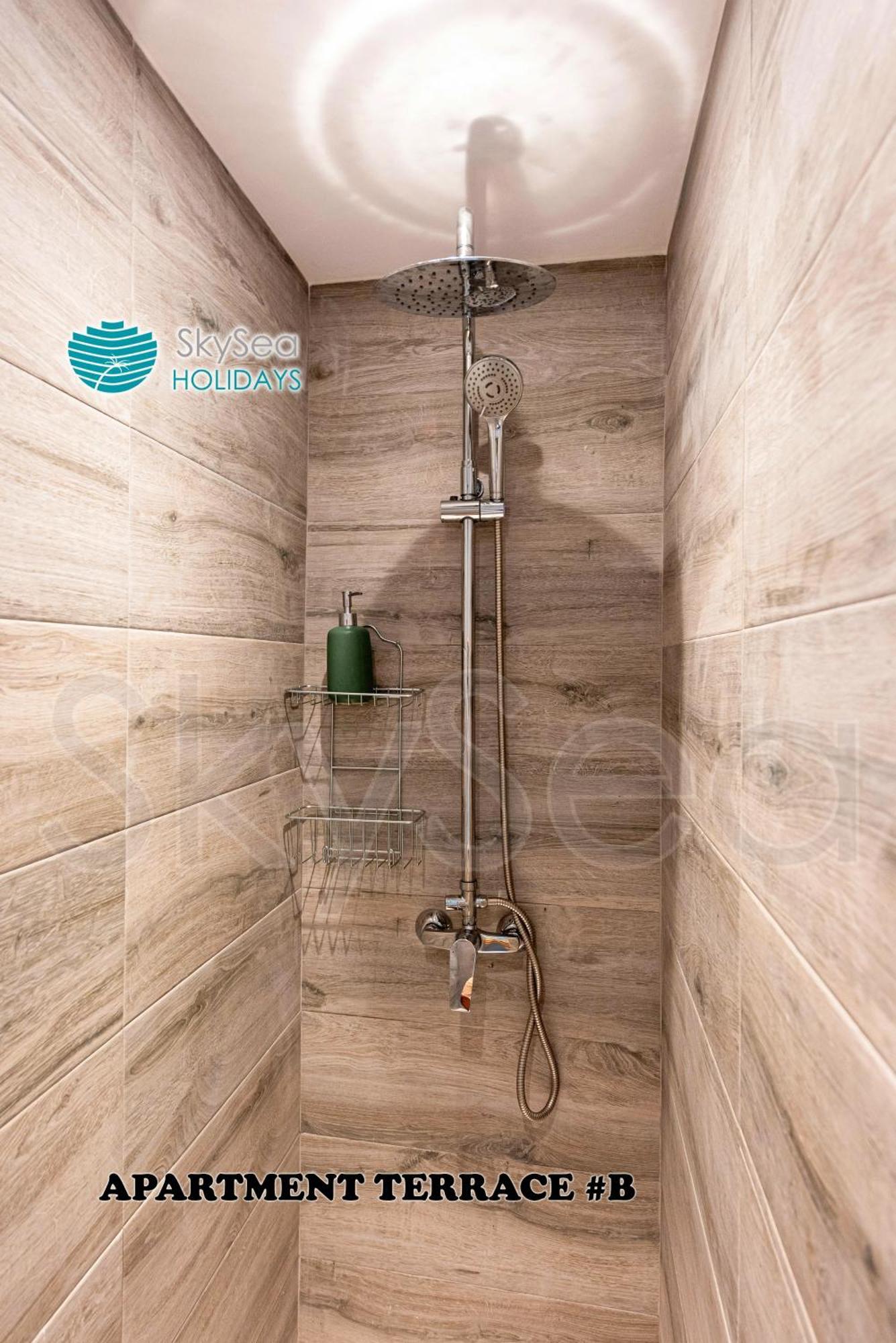 דירות Skysea Benalmadena Puerto Marina מראה חיצוני תמונה